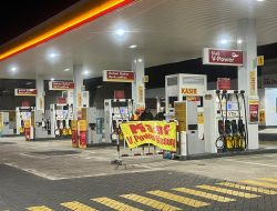BBM SPBU Swasta Kosong, Pegawai Jadi Jualan Oli-Kopi