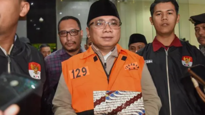 Yaqut Cholil Qoumas resmi ditahan KPK